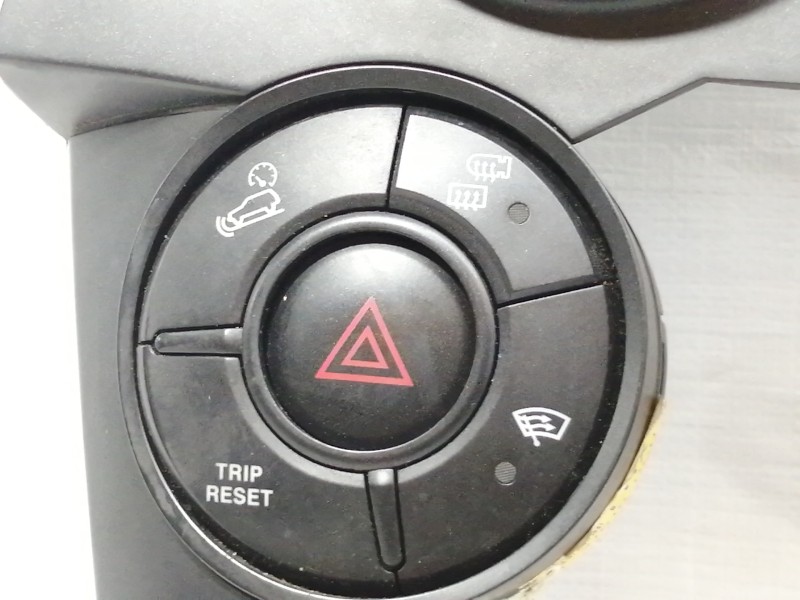 Recambio de rejilla aireadora para ssangyong actyon 200 xdi referencia OEM IAM 7661031000  