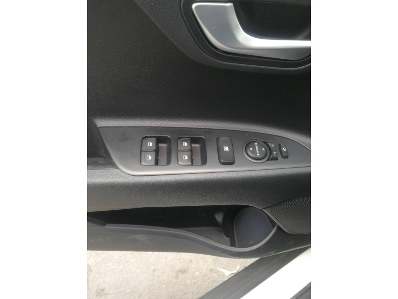 Recambio de mando elevalunas delantero izquierdo para kia stonic (ybcuv) business referencia OEM IAM 4D64901000 93570H800WK 1912