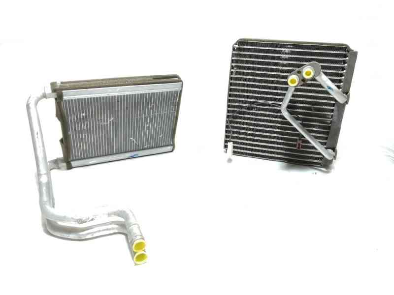 Recambio de radiador calefaccion / aire acondicionado para kia sportage ex referencia OEM IAM 060713  