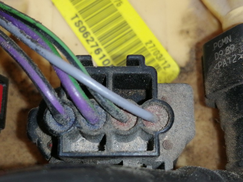 Recambio de aforador para ford fiesta (cb1) trend referencia OEM IAM 8V519275  