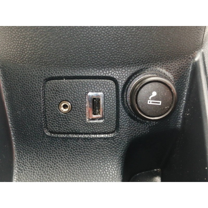 Recambio de cenicero para ford fiesta (cb1) trend referencia OEM IAM 98AG15K047AD  