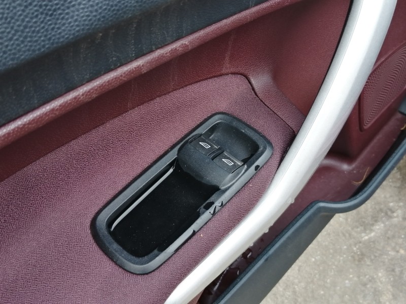 Recambio de mando elevalunas delantero izquierdo para ford fiesta (cb1) trend referencia OEM IAM 8A6T14A132AC  