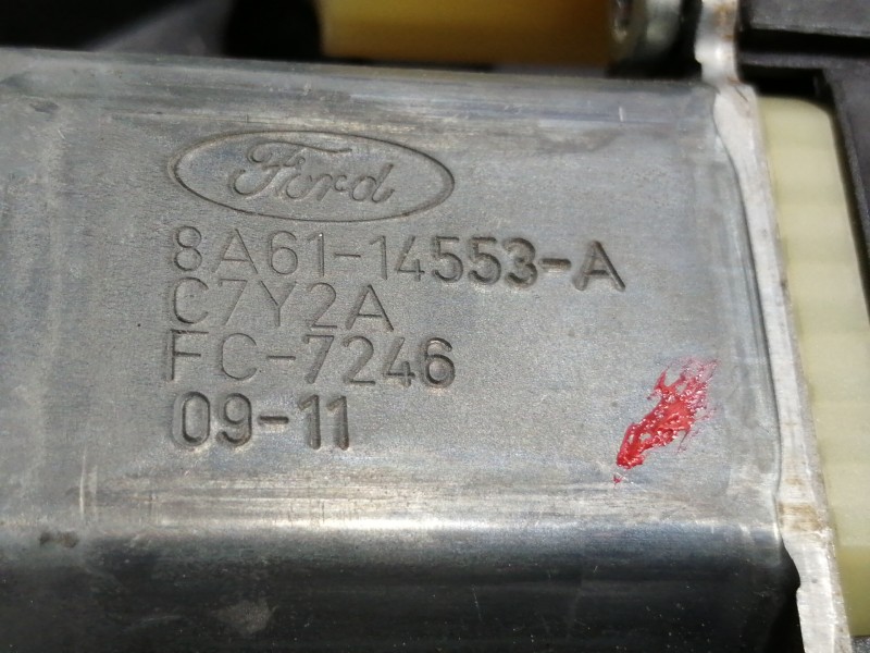 Recambio de elevalunas delantero derecho para ford fiesta (cb1) trend referencia OEM IAM 8A6114553A  