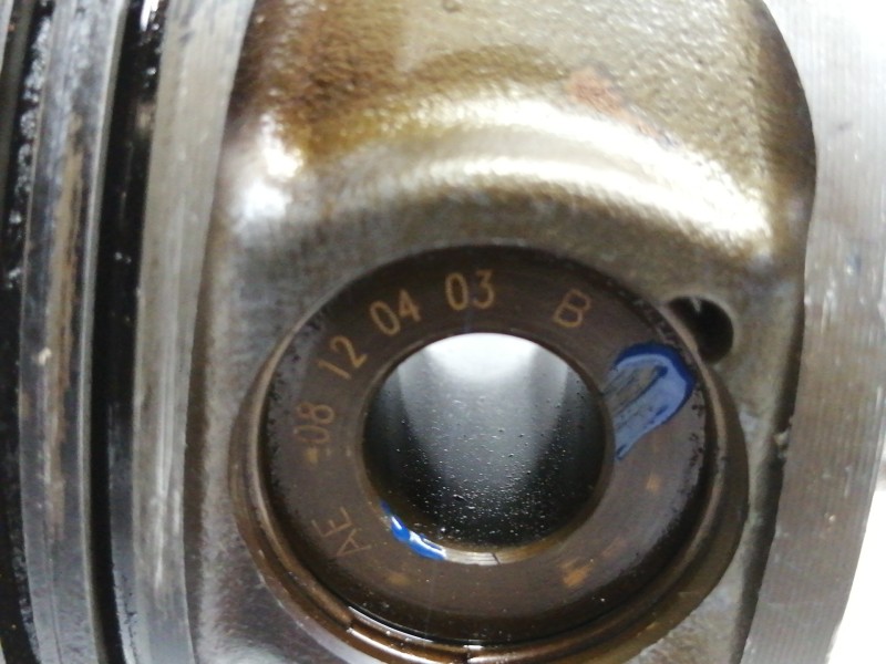 Recambio de piston para nissan tiida (c11x/sc11x) acenta referencia OEM IAM AE08120403B  