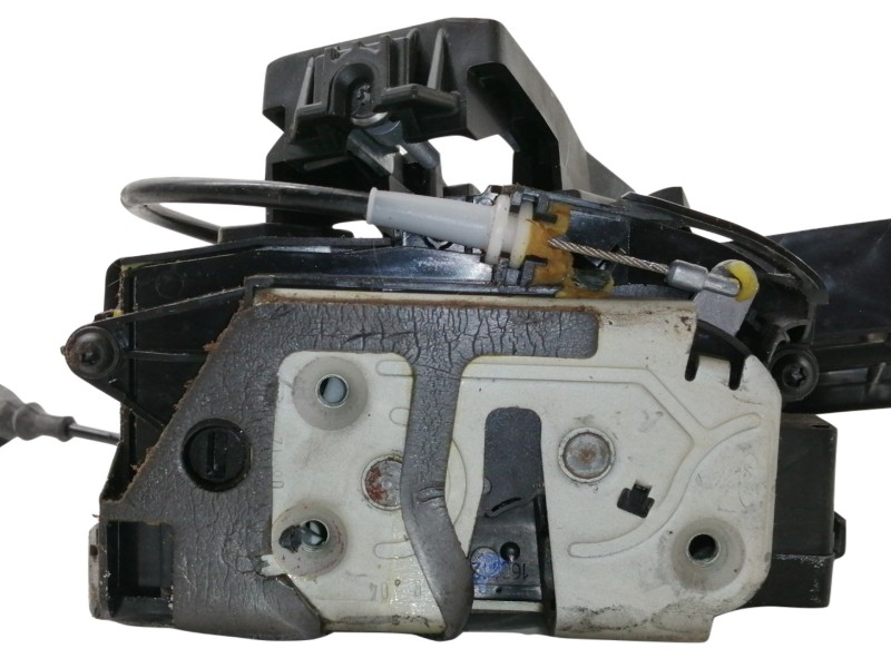 Recambio de cerradura puerta trasera derecha para ford fiesta (cb1) trend referencia OEM IAM 8A6AA26412AJ  