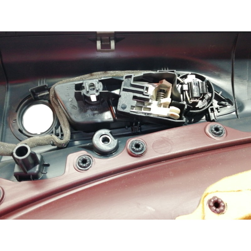 Recambio de guarnecido puerta delantera izquierda para ford fiesta (cb1) trend referencia OEM IAM 8A61A23943A  