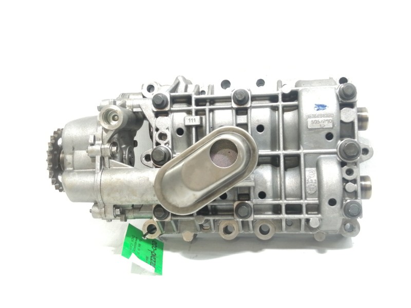 Recambio de bomba aceite para land rover freelander (lr2) td4 xs referencia OEM IAM 9636898380  