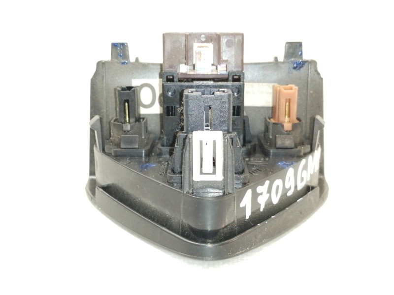 Recambio de warning para renault koleos dynamique pack2 referencia OEM IAM 68485JY00A  