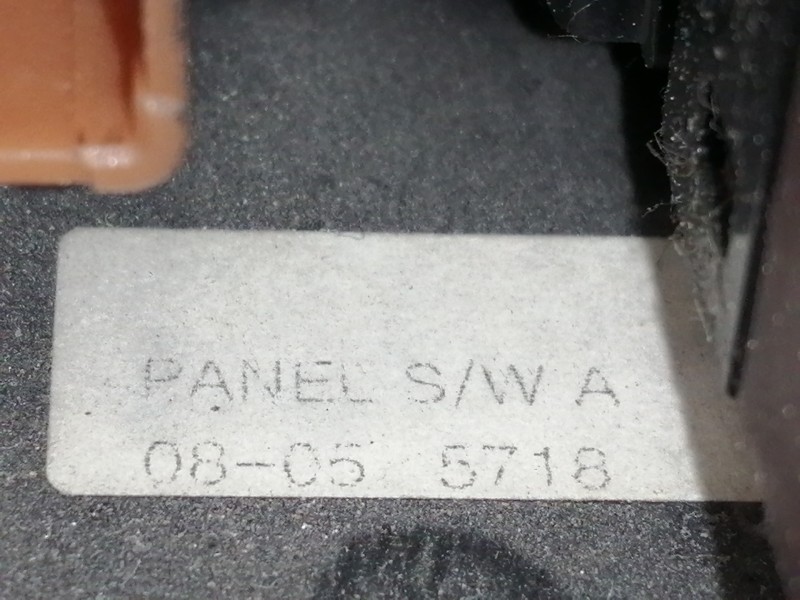 Recambio de warning para renault koleos dynamique pack2 referencia OEM IAM 68485JY00A  