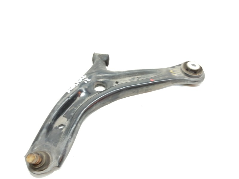 Recambio de brazo suspension superior delantero izquierdo para ford fiesta (cb1) trend referencia OEM IAM 8V513051BH  