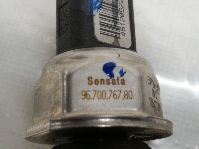 Recambio de rampa inyectora para ford fiesta (cb1) trend referencia OEM IAM 968529758002  