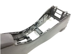 Recambio de apoyabrazos central para renault megane iii coupe dynamique referencia OEM IAM    2