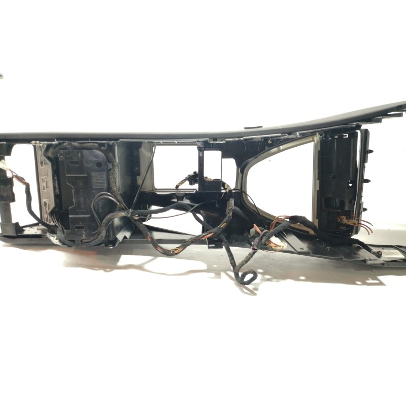 Recambio de apoyabrazos central para bmw x5 (e53) 3.0d referencia OEM IAM 51168402933  