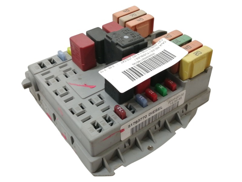 Recambio de caja reles / fusibles para fiat doblo (119) 1.3 16v jtd cat referencia OEM IAM 51763770  