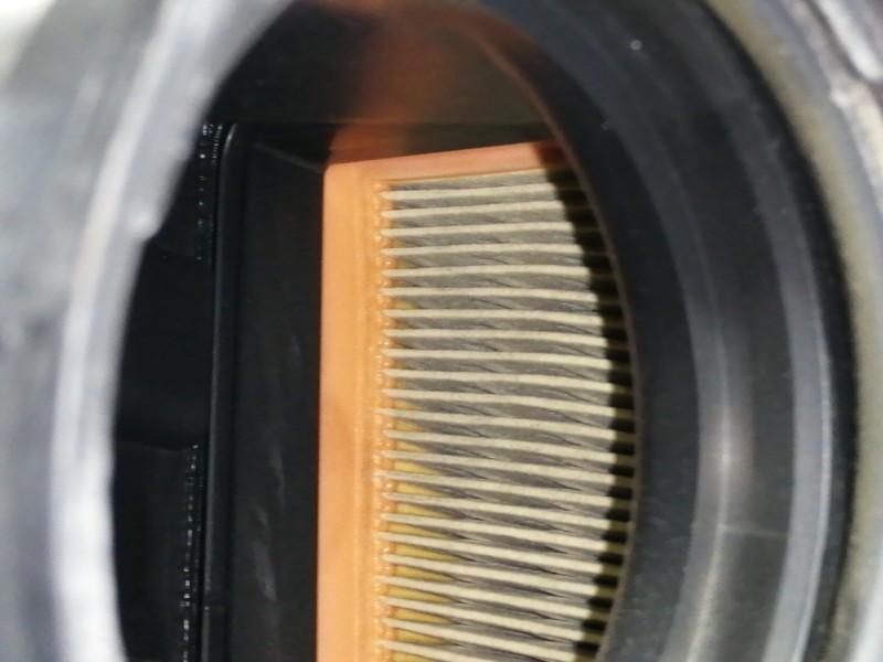 Recambio de filtro aire para renault megane iii sport tourer emotion referencia OEM IAM 8200947663  