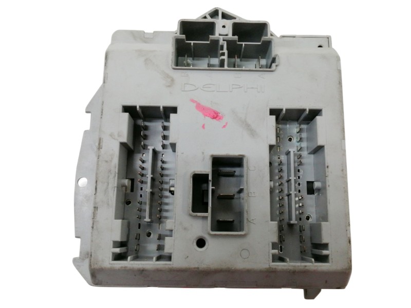 Recambio de caja reles / fusibles para fiat doblo (119) 1.3 16v jtd cat referencia OEM IAM 51763770  