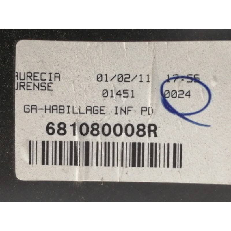 Recambio de guantera para renault megane iii sport tourer emotion referencia OEM IAM 681080008R  