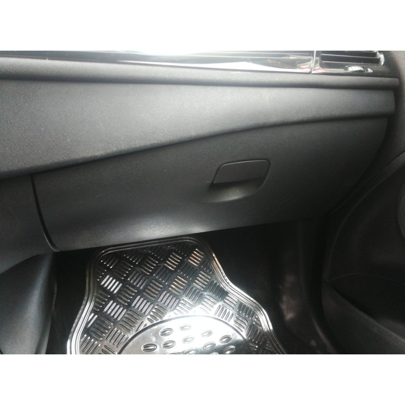Recambio de guantera para renault megane iii sport tourer emotion referencia OEM IAM 681080008R  