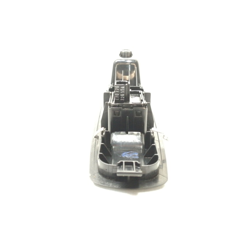 Recambio de mando elevalunas delantero derecho para renault megane iii sport tourer emotion referencia OEM IAM E30176  