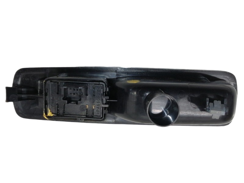 Recambio de mando elevalunas trasero izquierdo para renault megane iii sport tourer emotion referencia OEM IAM 829500004R 156024