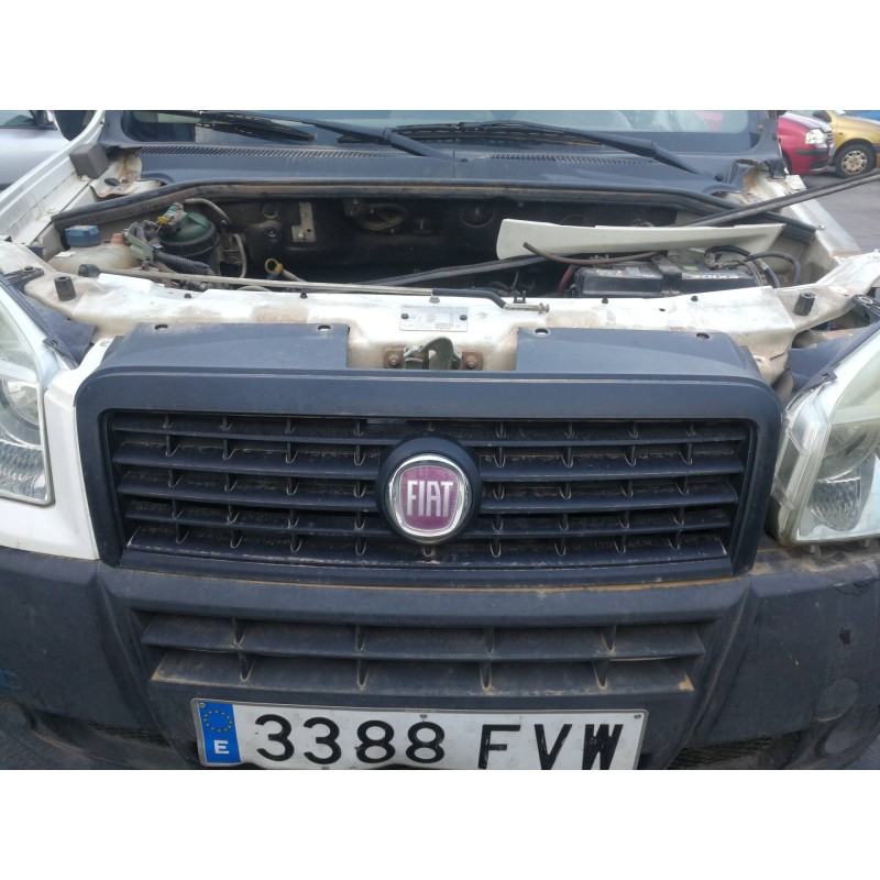 Recambio de rejilla delantera para fiat doblo (119) 1.3 16v jtd cat referencia OEM IAM 735395576  