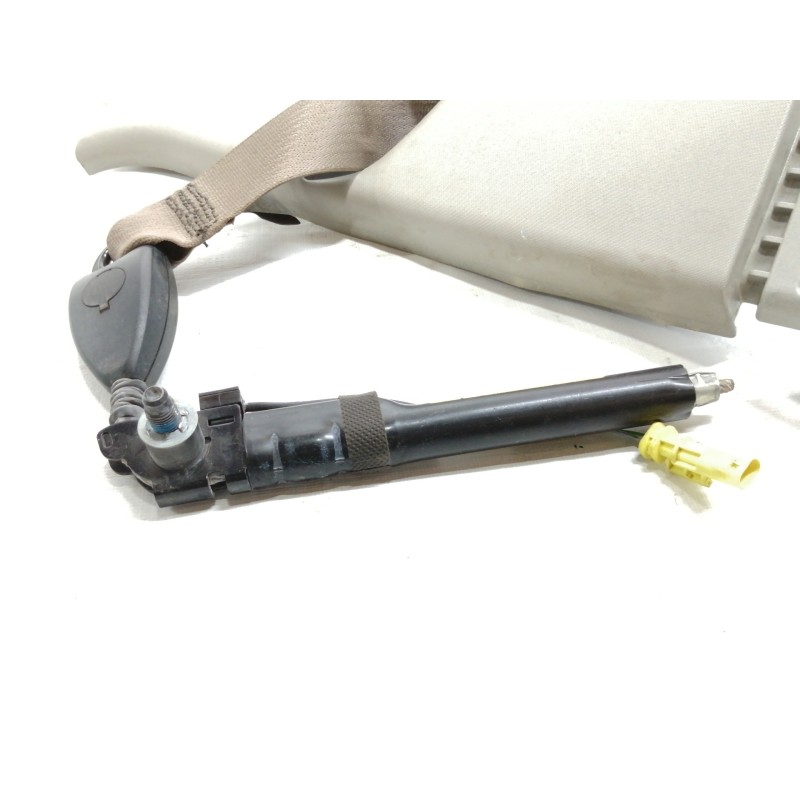 Recambio de cinturon seguridad delantero derecho para opel adam glam ecoflex referencia OEM IAM 33017492B  3 PUERTAS
