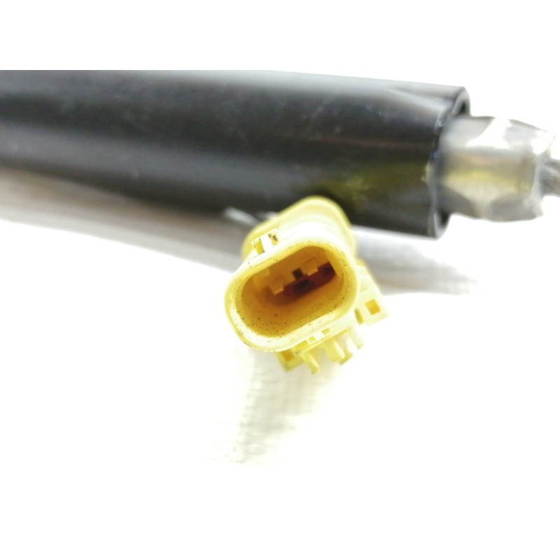 Recambio de cinturon seguridad delantero derecho para opel adam glam ecoflex referencia OEM IAM 33017492B  3 PUERTAS