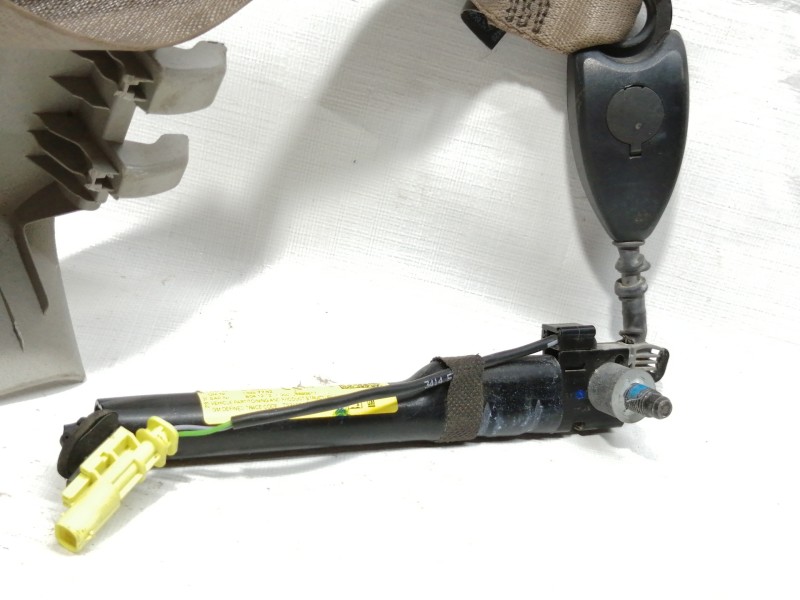 Recambio de cinturon seguridad delantero izquierdo para opel adam glam ecoflex referencia OEM IAM 34156549  3 PUERTAS