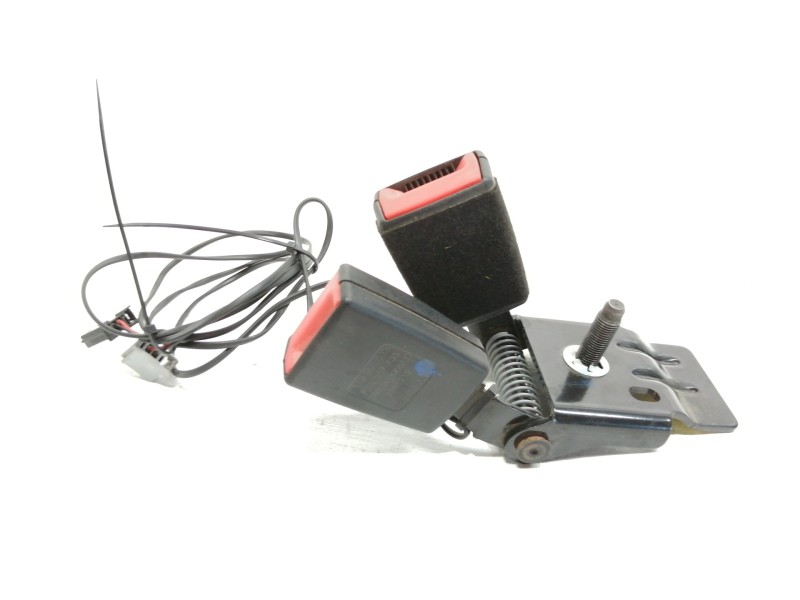 Recambio de enganche cinturon trasero central para opel adam glam ecoflex referencia OEM IAM 13350033  