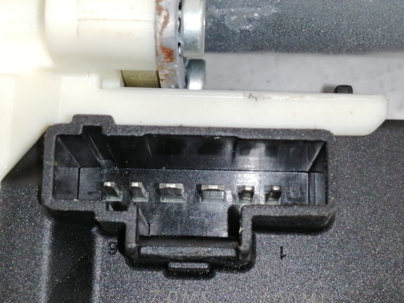 Recambio de elevalunas trasero izquierdo para renault megane iii sport tourer emotion referencia OEM IAM 827310185R 966362200 91