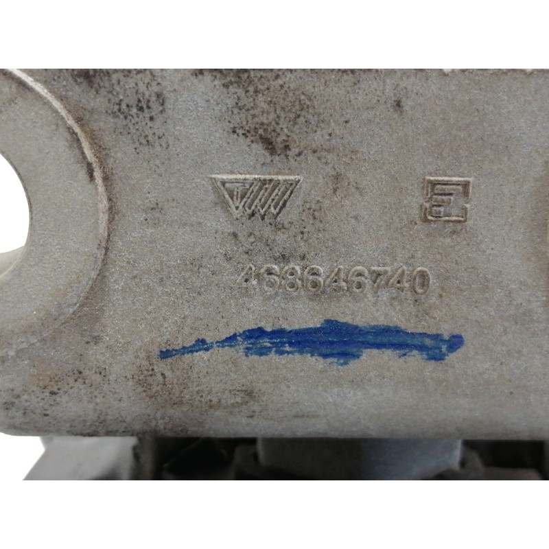 Recambio de soporte motor izquierdo para opel adam glam ecoflex referencia OEM IAM 13371838  