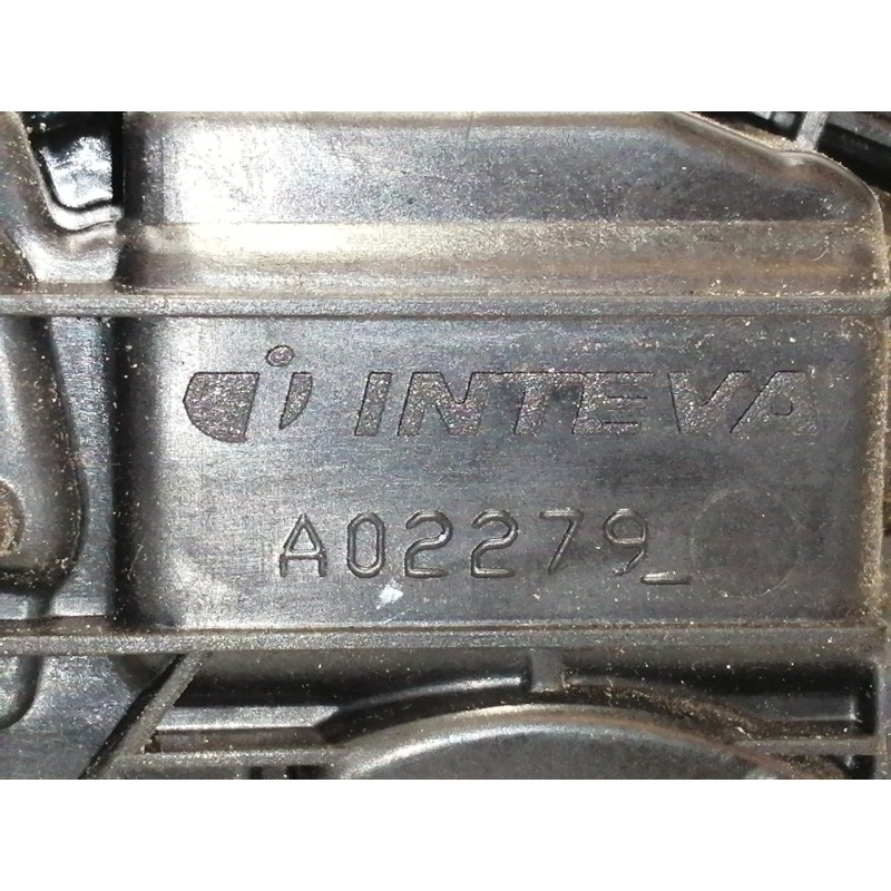 Recambio de cerradura puerta delantera derecha para skoda fabia active referencia OEM IAM 6V1837016A  