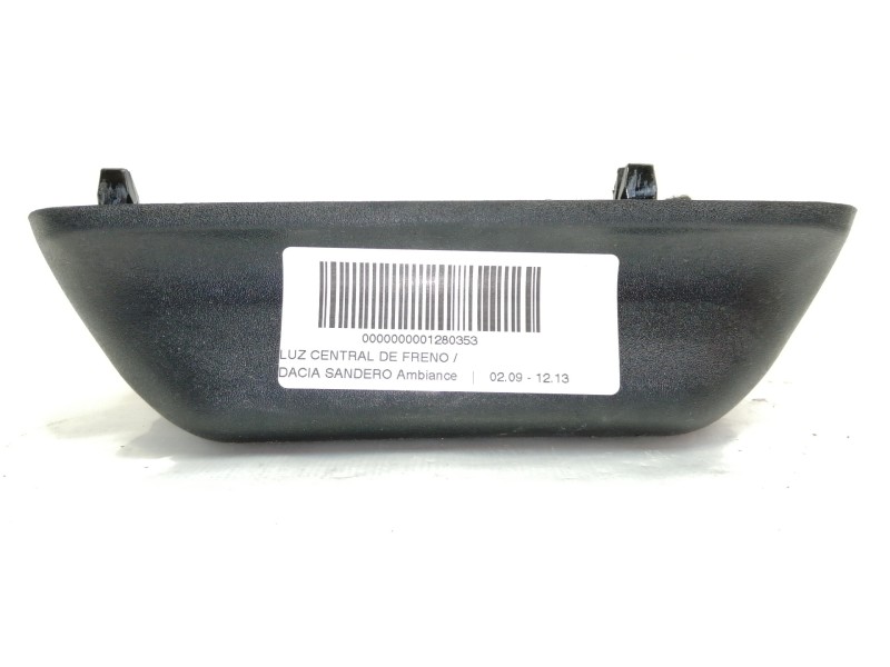 Recambio de luz central de freno para dacia sandero ambiance referencia OEM IAM 8200734823B  
