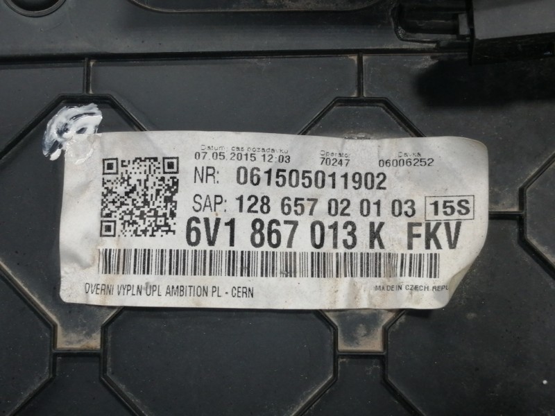 Recambio de guarnecido puerta delantera izquierda para skoda fabia active referencia OEM IAM 6V1867013K  