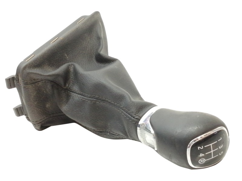 Recambio de guarnecidos palanca cambio para skoda fabia active referencia OEM IAM 6V0711120  POMO CAMBIO