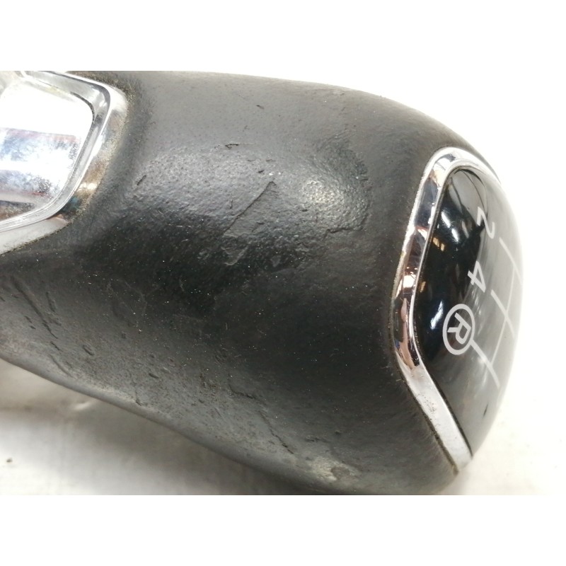 Recambio de guarnecidos palanca cambio para skoda fabia active referencia OEM IAM 6V0711120  POMO CAMBIO
