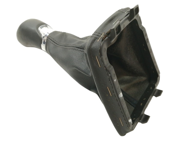 Recambio de guarnecidos palanca cambio para skoda fabia active referencia OEM IAM 6V0711120  POMO CAMBIO