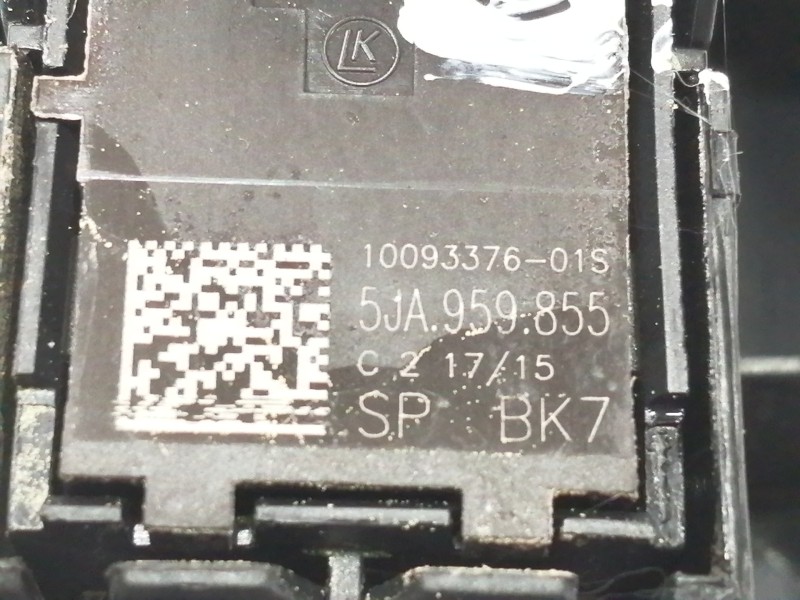 Recambio de mando elevalunas delantero derecho para skoda fabia active referencia OEM IAM 5JA959855  