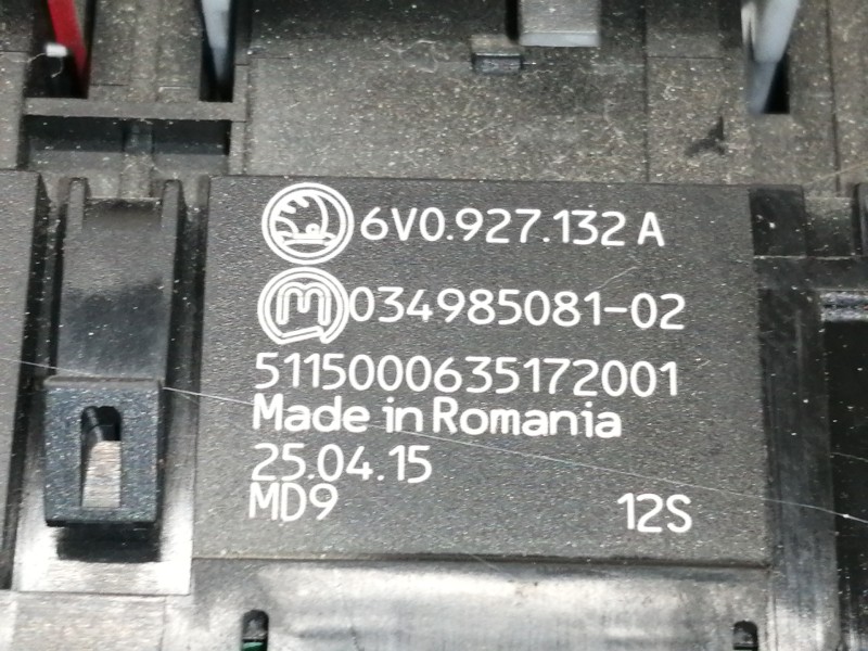 Recambio de warning para skoda fabia active referencia OEM IAM 6V0927132A  