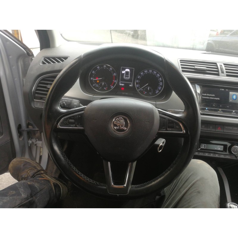 Recambio de volante para skoda fabia active referencia OEM IAM 5E0419091 308370299340AC 