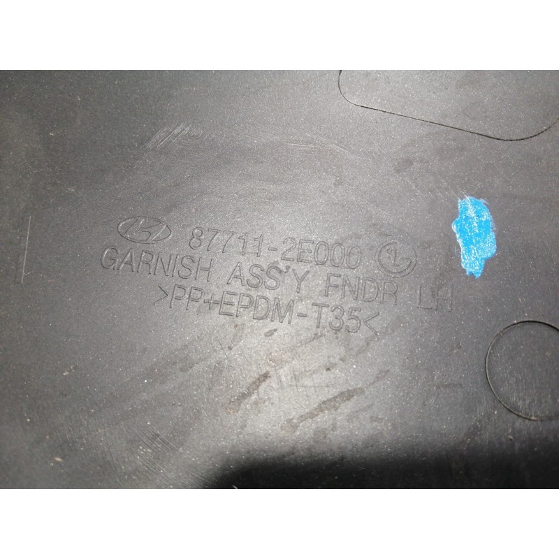 Recambio de aletin delantero izquierdo para hyundai tucson (jm) 2.0 crdi comfort referencia OEM IAM 877112E000  