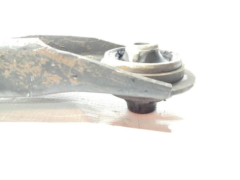 Recambio de brazo suspension inferior delantero derecho para renault koleos dynamique pack2 referencia OEM IAM   