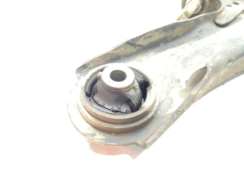 Recambio de brazo suspension inferior delantero izquierdo para renault koleos dynamique pack2 referencia OEM IAM   