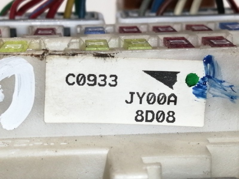 Recambio de caja reles / fusibles para renault koleos dynamique pack2 referencia OEM IAM JY00A C0933JY00A J700A8D08