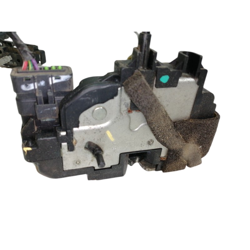 Recambio de cerradura puerta trasera derecha para renault koleos dynamique pack2 referencia OEM IAM 80610JY00  