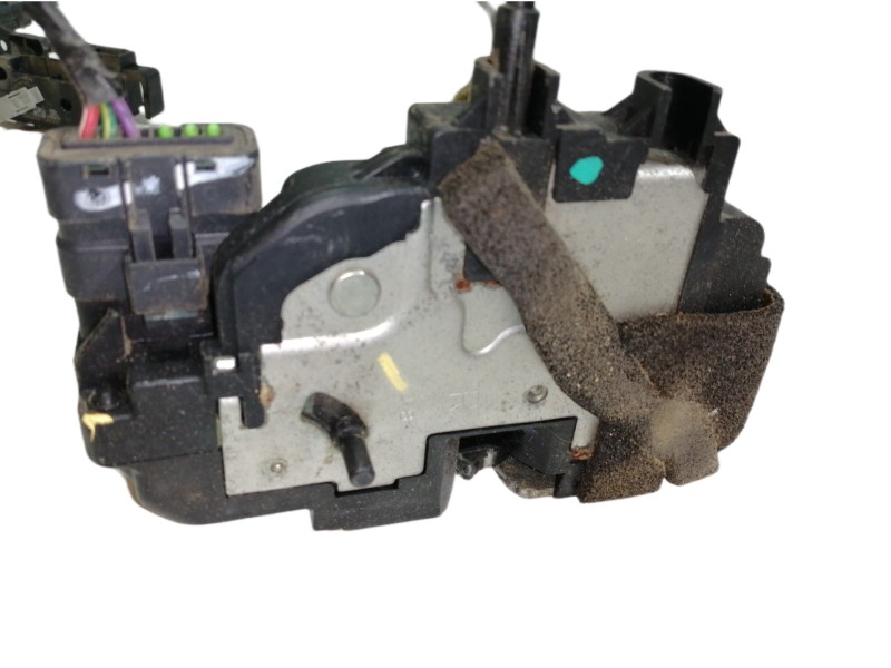 Recambio de cerradura puerta trasera derecha para renault koleos dynamique pack2 referencia OEM IAM 80610JY00  