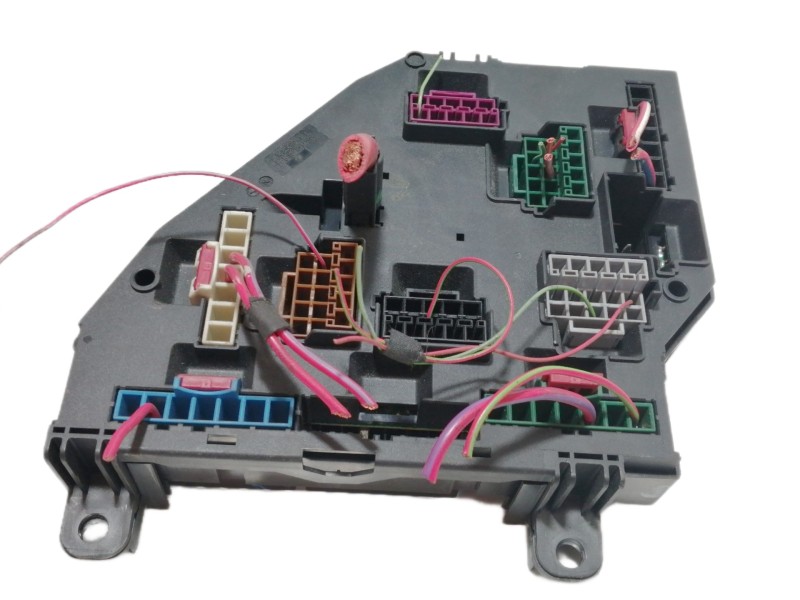 Recambio de caja reles / fusibles para bmw serie 5 lim. (f10) 535d referencia OEM IAM 317033451 01670499 / 16704981 016704991