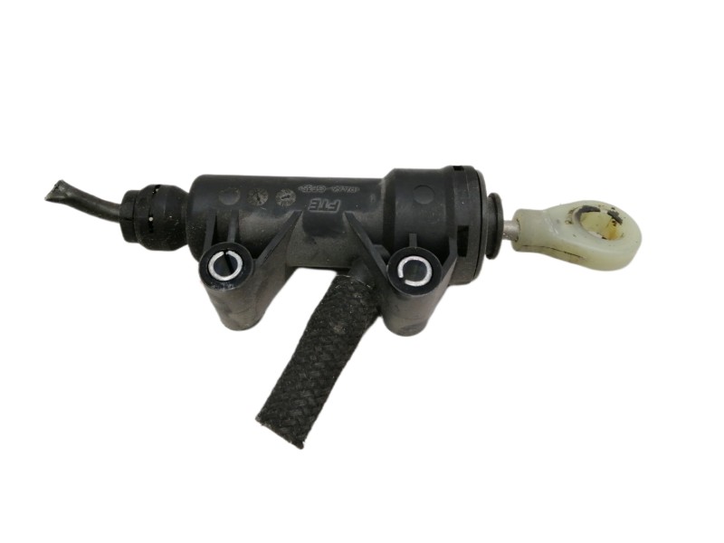 Recambio de bombin embrague para bmw serie 1 berlina (e81/e87) 2.0 16v diesel referencia OEM IAM 13670610DE 21525773570 