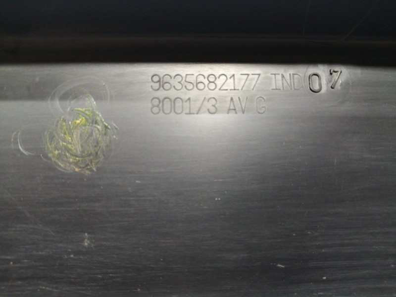 Recambio de faldon lateral para citroën c5 berlina 2.2 hdi vivace referencia OEM IAM 9635682177  