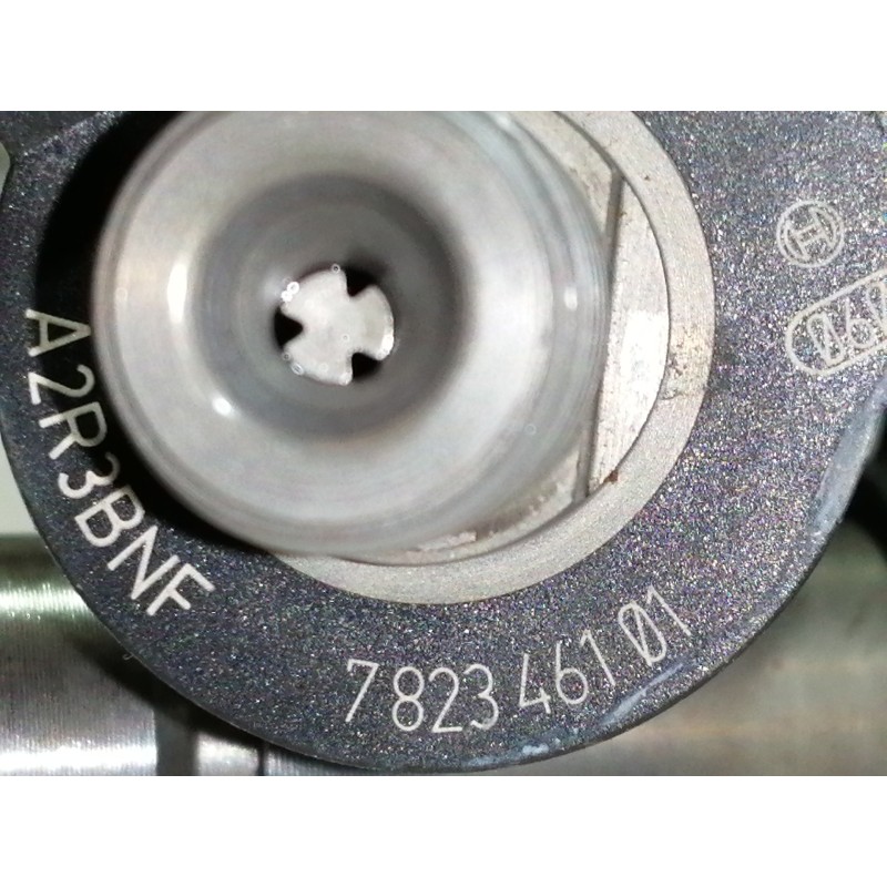 Recambio de inyector para bmw serie 5 lim. (f10) 535d referencia OEM IAM 782346101 A2R3BNF 